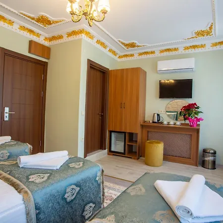 Szálloda Sayina 3*