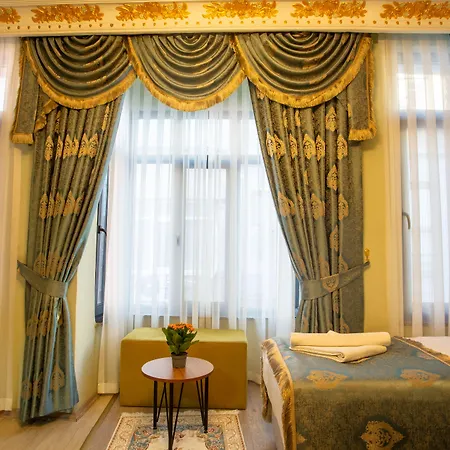 Hotel Sayina